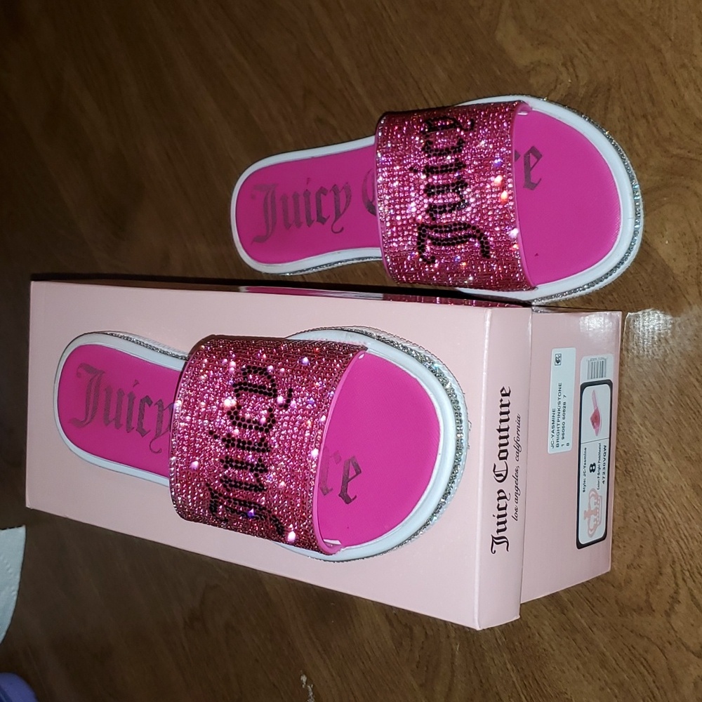 Juicy Couture slides size 8